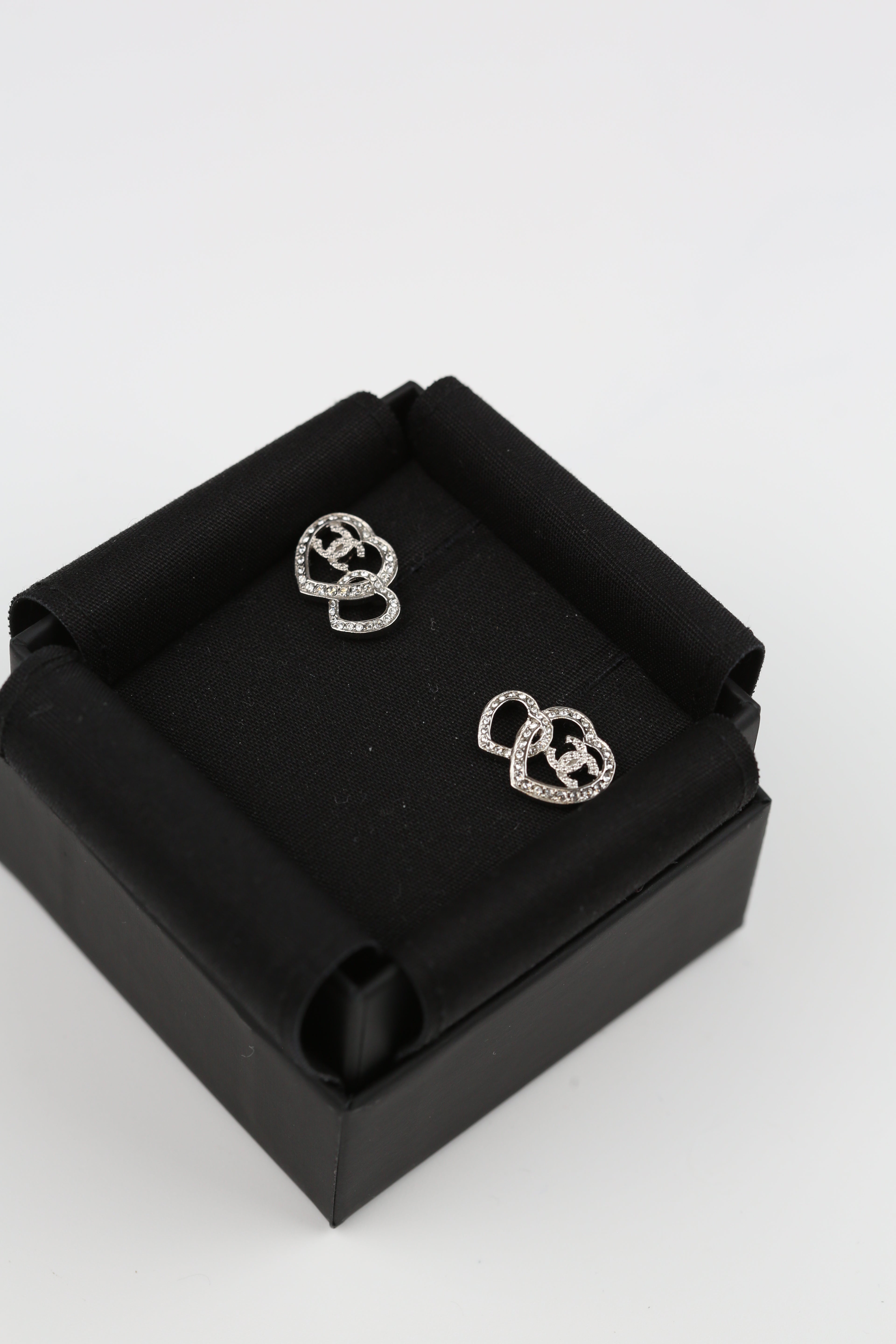 CHANEL Heart CC Earrings