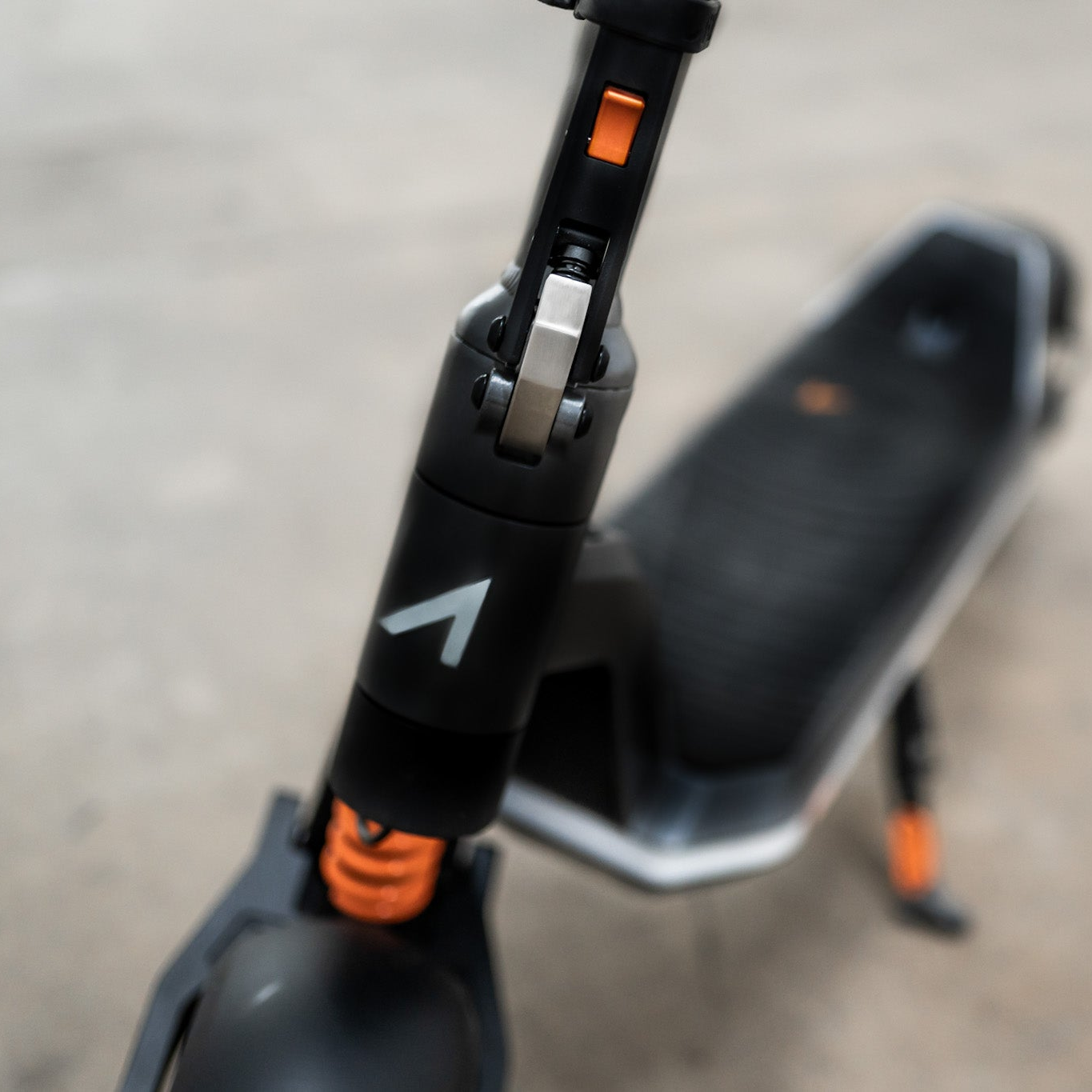 Apollo Phantom 2.0 Stellar 60V Flagship high-performance electric scooter detail image 4