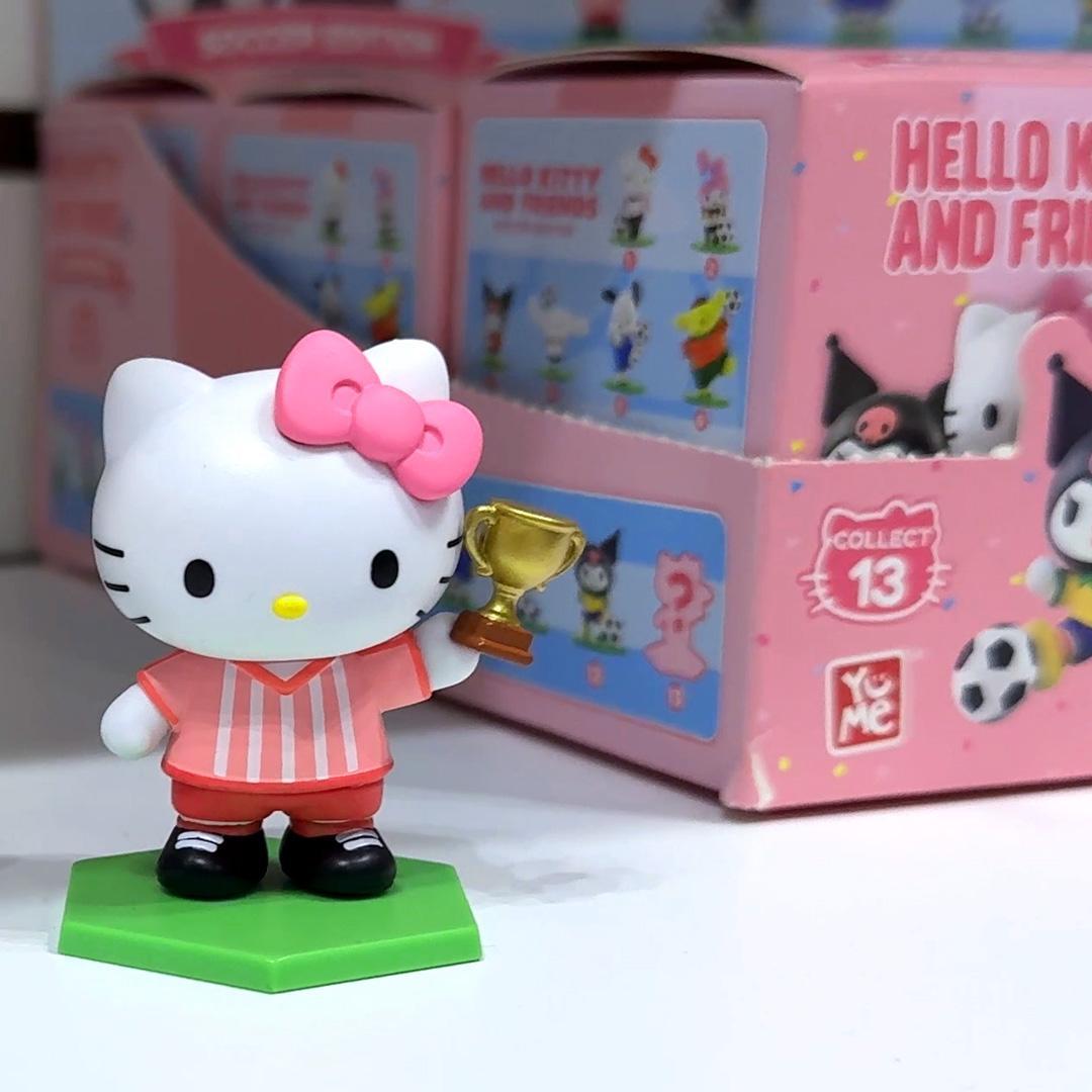 Hello Kitty & Friends Sanrio Soccer Edition Mini Figure Mystery Pack, 1 Random Soccer-Themed Collectible Toy for Sanrio Fans, Kids’ Gifts & Desk Decor