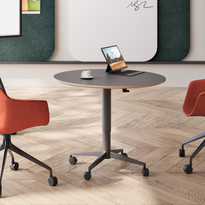 Round Adjustable Casual Table