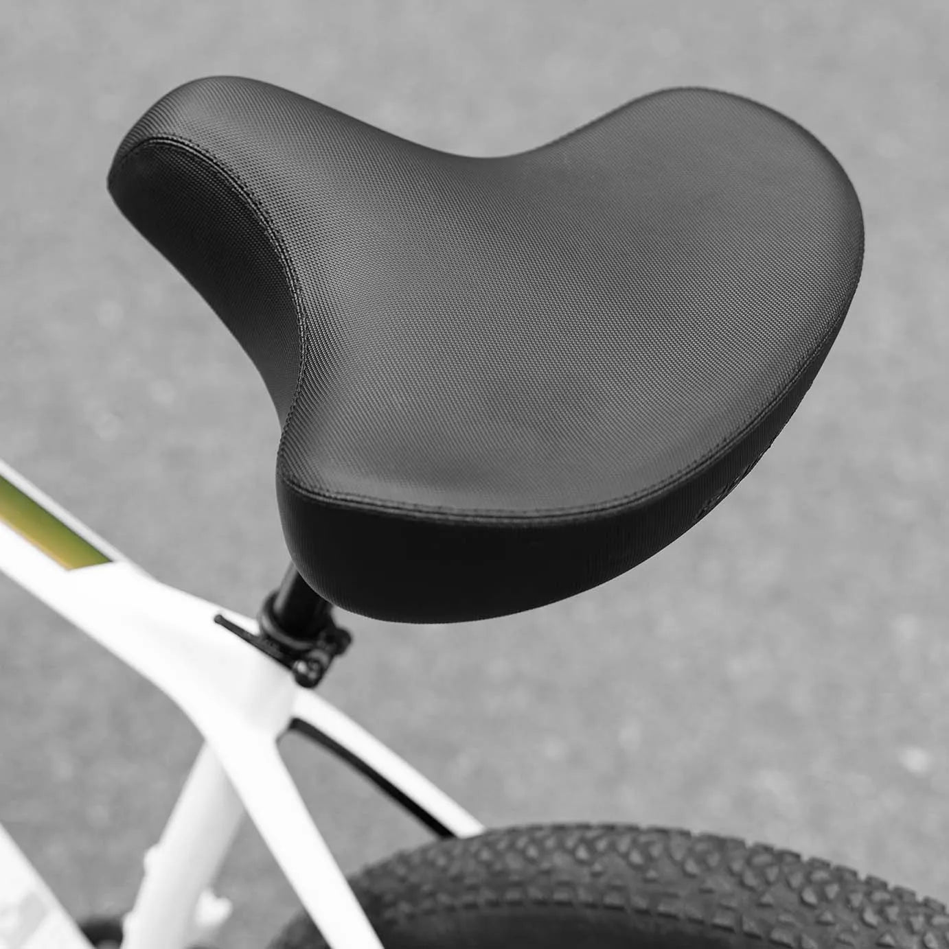 ROCKBROS Extra-Wide Comfort Bicycle Saddle — Thick Memory Foam, Shock-Absorbing, Non-Slip, Unisex detail image 3