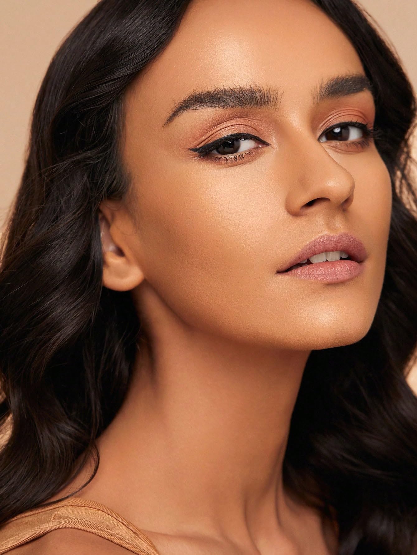 SHEGLAM Sun Sculpt Liquid Contour Stick - Long Lasting Cream Bronzer Makeup (Warm Honey) detail image 6